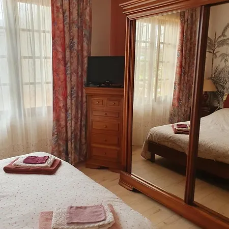 Maison Dans Le Bourg Dom wakacyjny