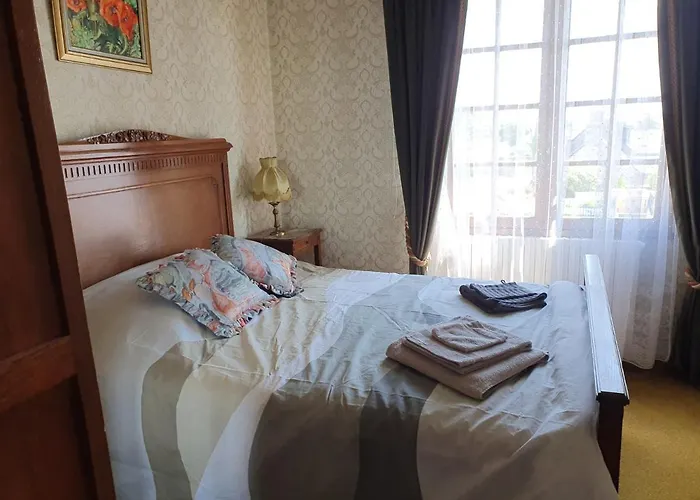 Maison Dans Le Bourg * Les Pieux